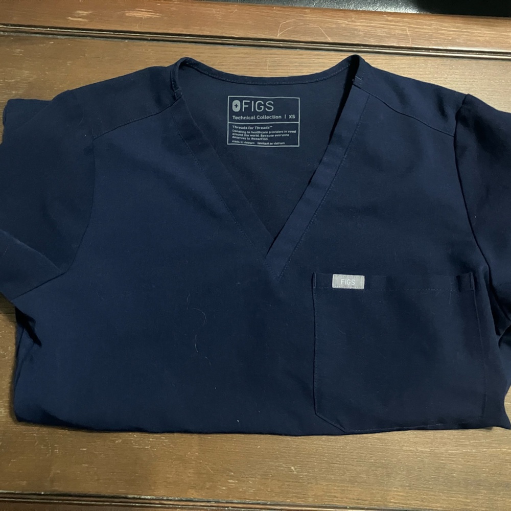 Figs Catarina scrub top Navy size XS